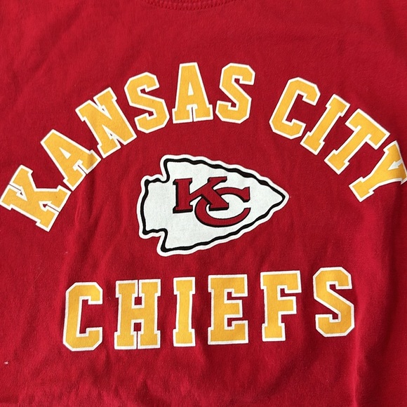 *last chance* 47 | Women’s red short sleeve Kansas City Chiefs tshirt - Picture 2 of 15